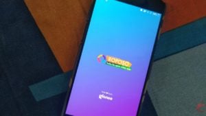 This is an image of roposo app by candid. Technology 01