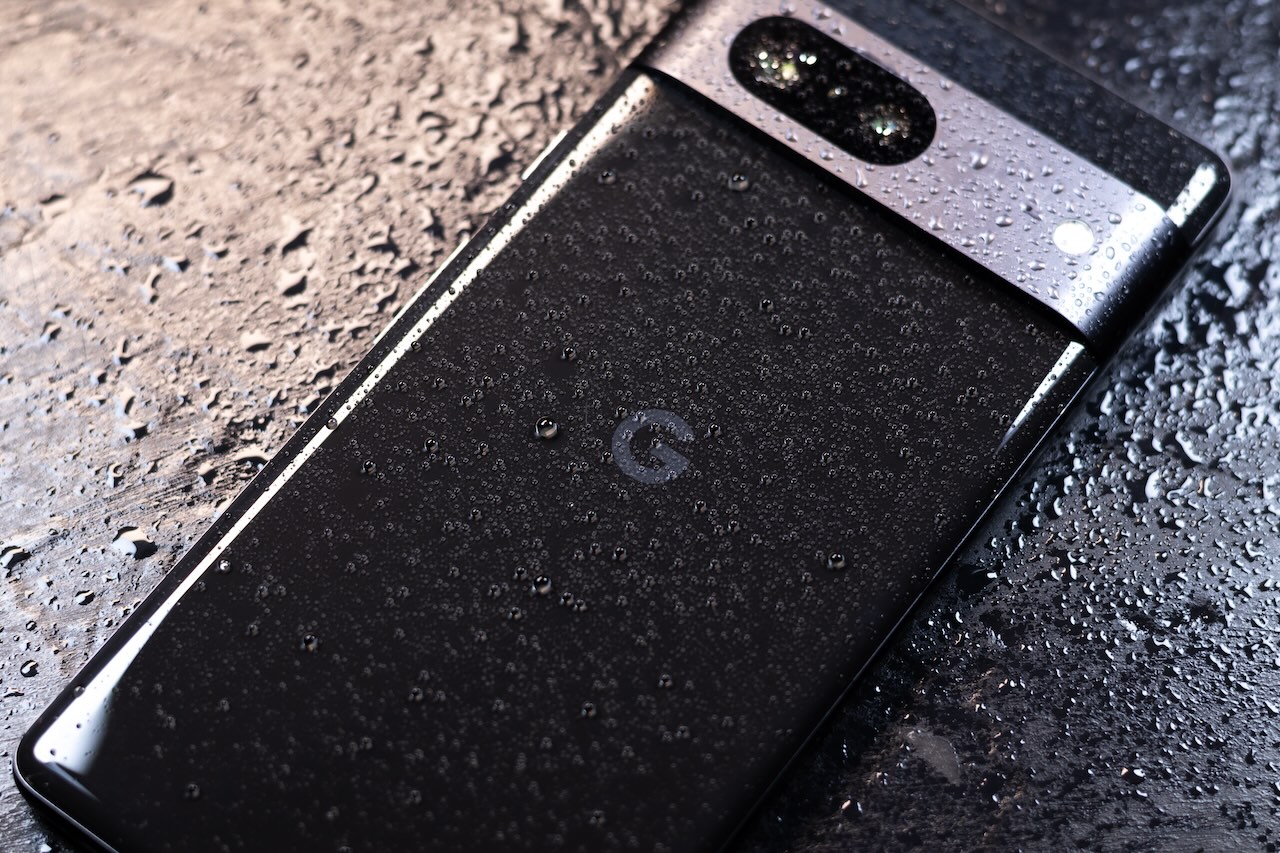 Is the Google Pixel 7 waterproof?