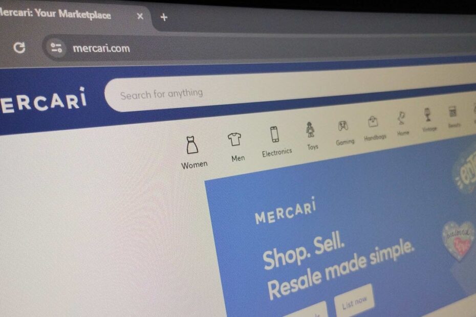 This is an image of mercari featured
