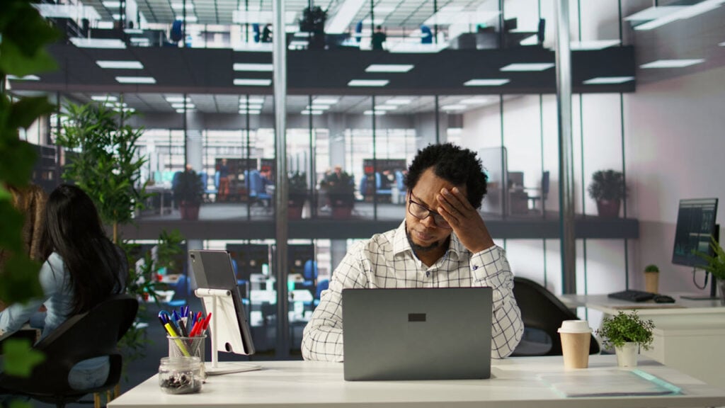 Indian IT emplyees are burning out, claims report 1 This is an image of it professional burnout 2